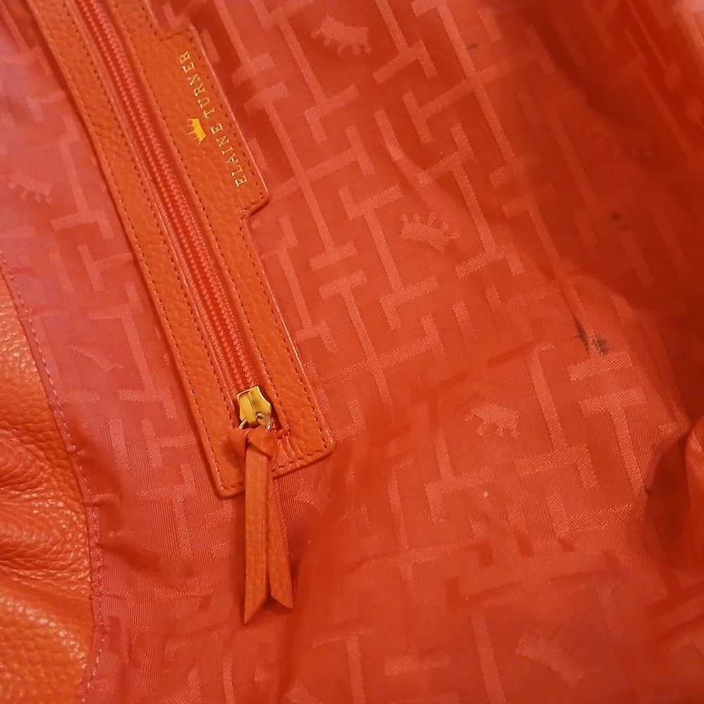 Elegant Coral Handbag - Picture 14 of 15
